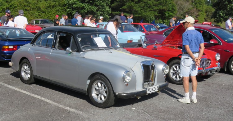 Name:  AH 3000 #285 Ross Cammick car and R Green Mgnette C and C Feb 2018 Ray Green.JPG
Views: 647
Size:  119.3 KB