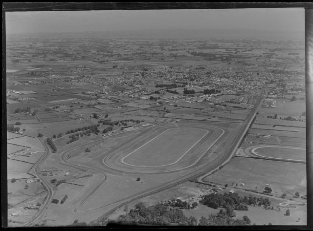 Name:  pukekohe 1970.jpg
Views: 3331
Size:  49.6 KB