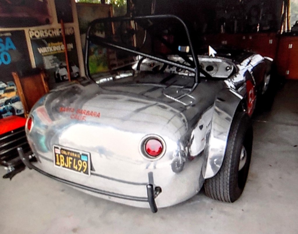 Name:  Stu's Baldwin in the garage..jpg
Views: 727
Size:  173.7 KB