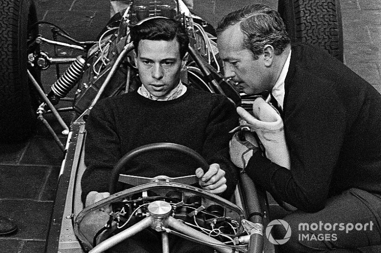 Name:  jim-clark-team-lotus-colin-chapman.jpg
Views: 800
Size:  172.2 KB