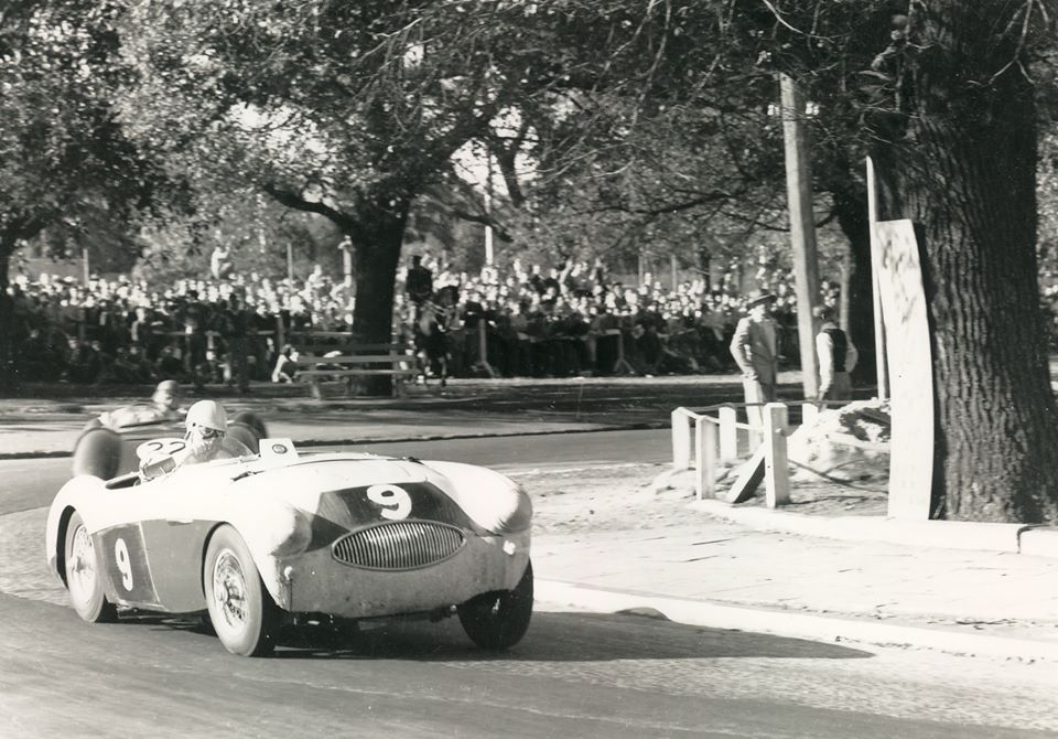 Name:  AH 100S #117 AHS 3906 Victorian TT March 1957 Ron Phillips #9 Tony Parkinson .jpg
Views: 1438
Size:  124.2 KB