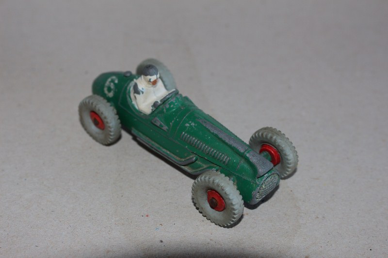 Name:  Models #1159 Dinky Cooper Bristol front right 2018_08_18_0512 (800x533) (2).jpg
Views: 717
Size:  84.1 KB