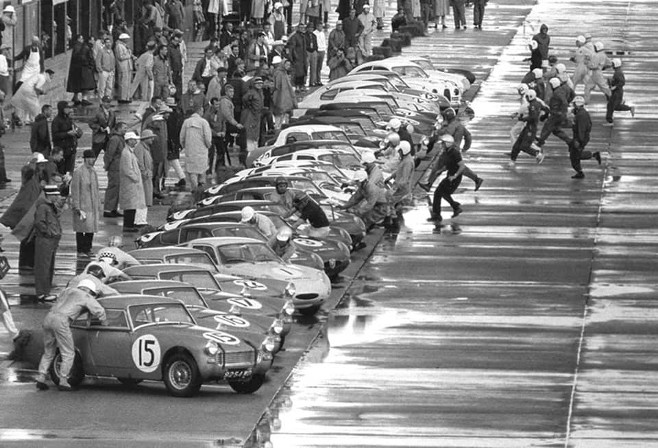 Name:  AH Sprite #65 Sebring 1962 Moss McQueen Ireland Rodriguez fullgrid J Whitehouse Bird archives .jpg
Views: 1171
Size:  97.5 KB