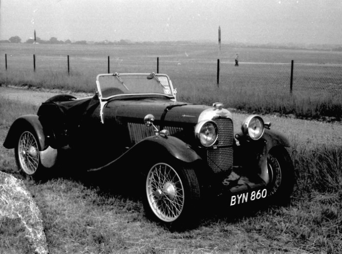 Name:  169_0615_05 Lagonda.jpg
Views: 672
Size:  101.5 KB