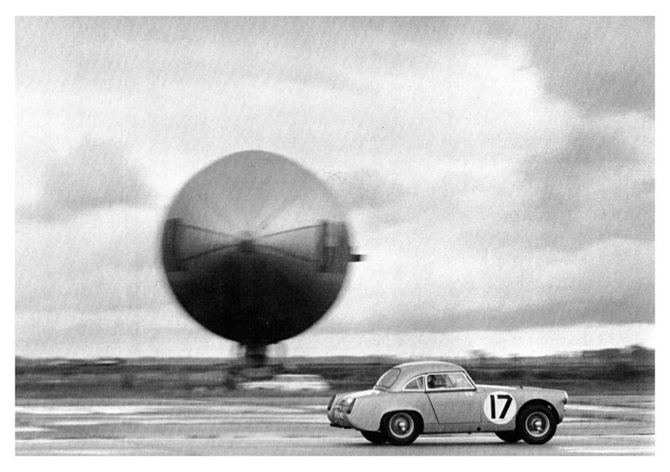 Name:  AH Sprite #80 Sebring 1962 Innes Ireland blasts past the Goodyear blimp J W-Bird archives .jpg
Views: 1092
Size:  79.3 KB