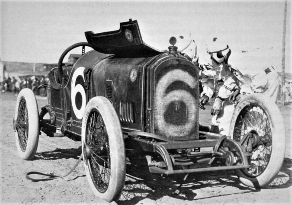 Name:  1915. # 6 Peugeot with a blown engine.jpg
Views: 1698
Size:  172.1 KB