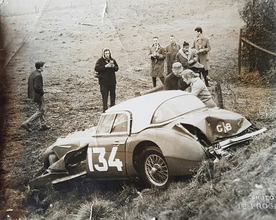 Name:  AH 3000 #414 Pat Moss - Carlsson crash 1960's works Rally Car Sal Paul BMC archives .jpg
Views: 1413
Size:  120.8 KB
