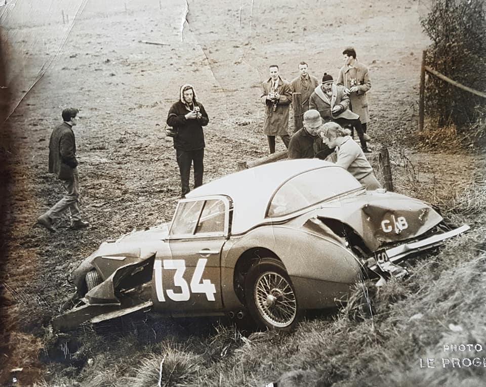Name:  AH 3000 #414 Pat Moss - Carlsson crash 1960's works Rally Car Sal Paul BMC archives .jpg
Views: 2322
Size:  120.8 KB