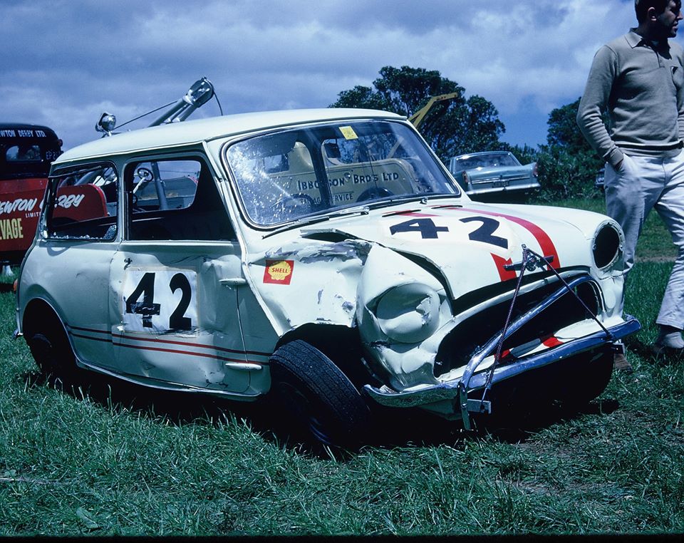 Name:  Motor Racing Paritutu #17 1965 John Fahey hit barrels Alan Boyle archives .jpg
Views: 1026
Size:  177.9 KB