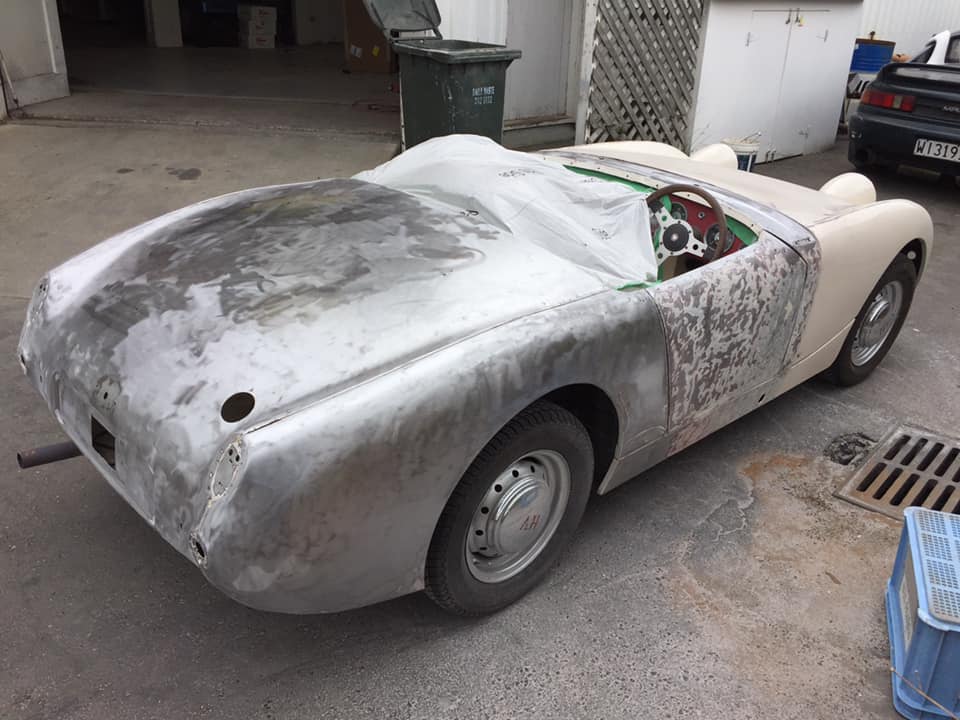 Name:  AH Sprite #658 Sprite Resto Day 1 rear 3-4 done Brett Young B Young (2).jpg
Views: 1368
Size:  77.9 KB