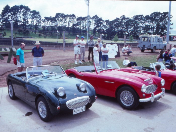 Name:  192_1101_968 Austin Healey.JPG
Views: 3756
Size:  109.2 KB