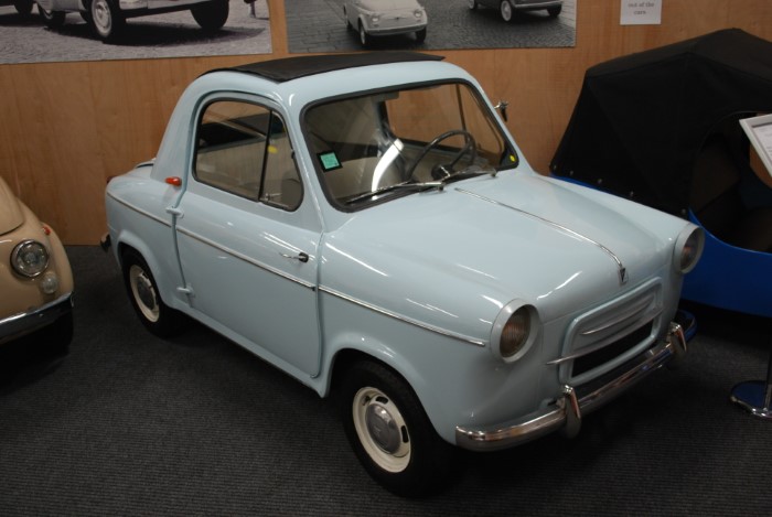 Name:  215_0407_56 Vespa.JPG
Views: 1099
Size:  100.0 KB
