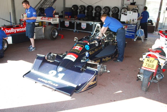 Name:  212_0511_010 Williams FW05.JPG
Views: 3846
Size:  128.4 KB