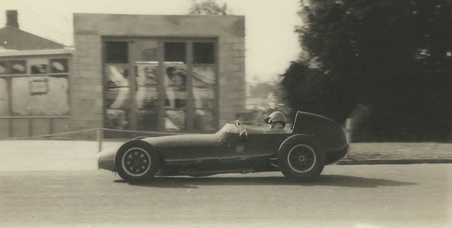 Name:  Matamata 1964 #44 Sat 23 May 1964 Festival front engine single seater K Guinness.jpg
Views: 617
Size:  63.3 KB