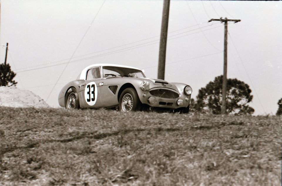 Name:  AH 3000 #360 Sebring 1964 Cars #33 and #34 . car #33 K Stelk archives .jpg
Views: 2712
Size:  75.1 KB