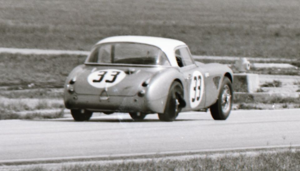 Name:  AH 3000 #366 Sebring 1964 Cars #33 and #34 . car #33 shedding tyre K Stelk archives .jpg
Views: 4815
Size:  53.7 KB