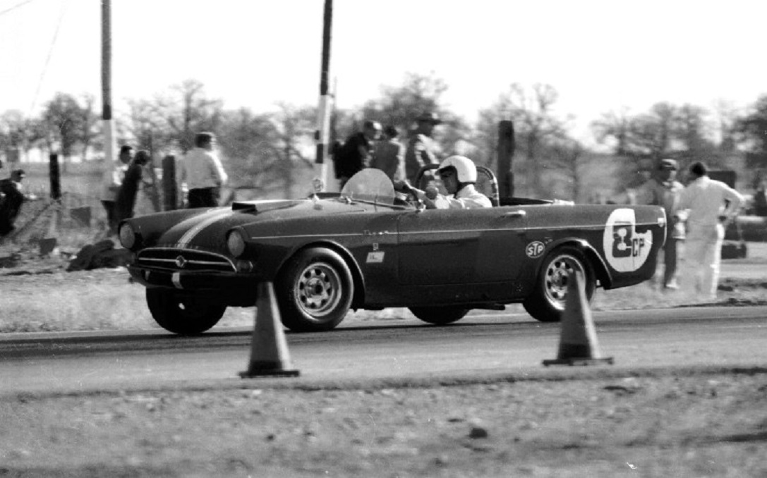 Name:  SUNBEAM TIGER LARRY APPLEBY p1 GVR 67.jpg
Views: 1454
Size:  162.8 KB