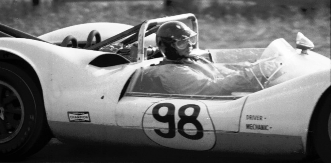 Name:  LOTUS 40 p2 GVR JUNE 1967 (2).jpg
Views: 2171
Size:  95.6 KB