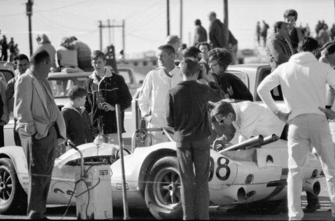 Name:  LOTUS 40 p4 GVR FEB 1967 (2).jpg
Views: 2318
Size:  158.6 KB