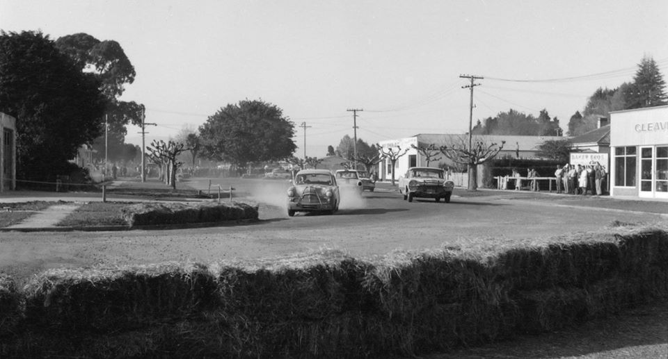 Name:  Motor Racing Matamata #35 1964 Ford Zephyr De Soto Cleaver Motors corner Ross Cammick Scott-Give.jpg
Views: 1121
Size:  68.7 KB