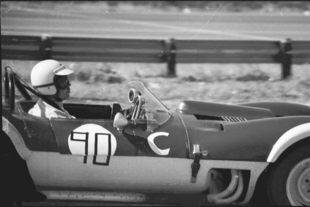 Name:  JAGUAR XKSS ROBERT REEDY p4 GVR FEB 1967 (1).jpg
Views: 1114
Size:  103.3 KB