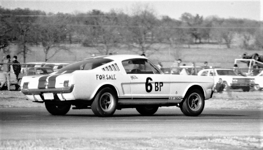 Name:  SHELBY GT350 CLINT CAVIN p2 GVR FEB 1967 (1).jpg
Views: 736
Size:  168.3 KB