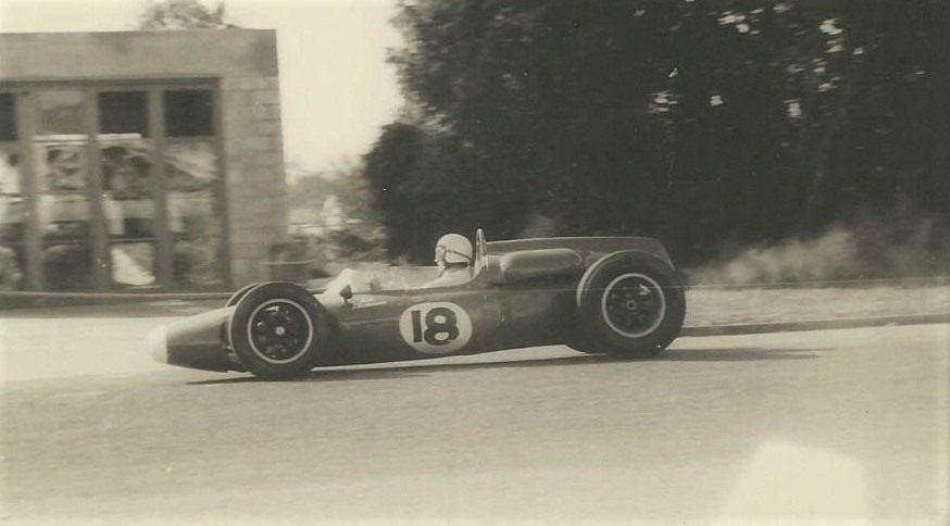 Name:  Matamata 1964 #43 Sat 23 May 1964 Festival #18 single seater K Guinness.jpg
Views: 1359
Size:  65.8 KB