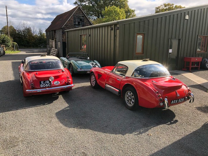 Name:  AH 3000 #383  EJB806C 1964-67 Works Rally 1965 Works ARX928 NOJ392 1953 Spl Test rear Paul Woolm.jpg
Views: 2549
Size:  153.1 KB