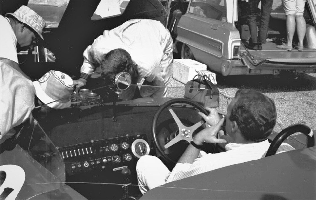 Name:  CHAPARRAL Mk1 COCKPIT GVR 65etceterini.jpg
Views: 1235
Size:  173.0 KB