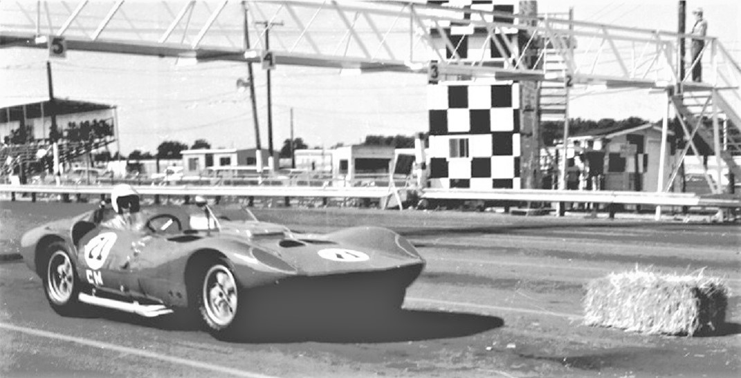Name:  CHAPARRAL Mk1 p1 GVR 65etceterini.jpg
Views: 1217
Size:  159.9 KB
