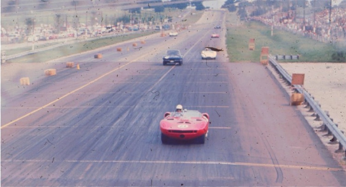 Name:  CHAPARRAL Mk1 p3 GVR 65etceterini.jpg
Views: 1204
Size:  157.3 KB