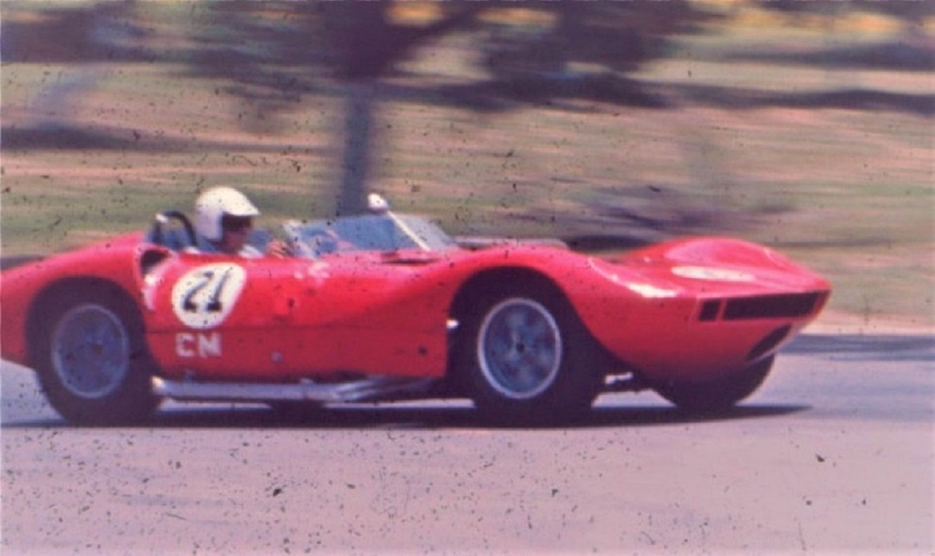 Name:  CHAPARRAL Mk1 P2 GVR 65etceterini.jpg
Views: 1374
Size:  175.2 KB