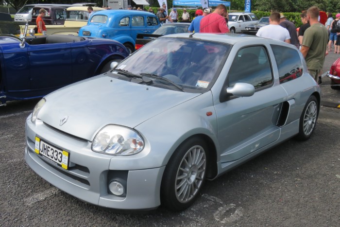 Name:  217_1231_071 Renault.JPG
Views: 1044
Size:  112.7 KB