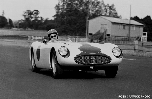 Name:  Bucklers in NZ #106 B Bruce Sutcliffe Pukekohe 1982 Ross Cammick  (640x416) (2).jpg
Views: 1783
Size:  66.4 KB