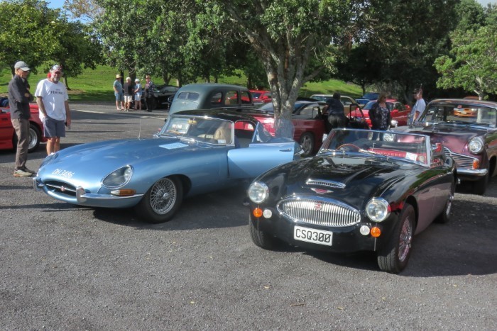 Name:  220_1025_28 Austin Healey.JPG
Views: 2075
Size:  139.8 KB