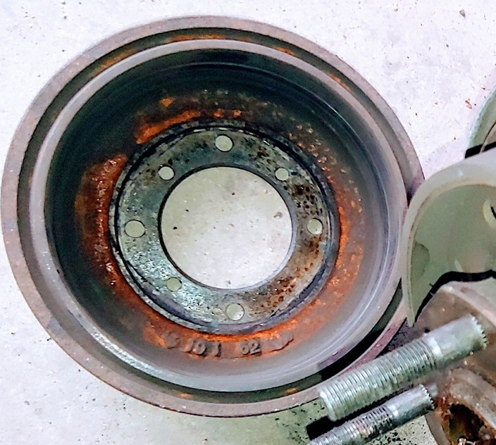 Name:  1962 Mini Cooper brake drum.jpg
Views: 1333
Size:  181.2 KB