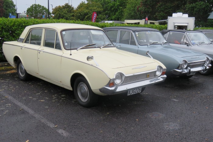 Name:  220_1129_14 Ford Corsair Ray Green .jpg
Views: 1107
Size:  115.4 KB