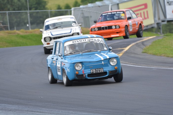 Name:  220_1213_191 Renault.JPG
Views: 703
Size:  121.2 KB