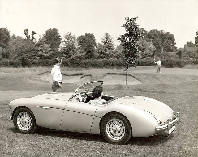 Name:  AH 100 #084 Healey 100 1952 BN1 Press Photo wire wheels LHD AH Historic Pictures .jpg
Views: 2658
Size:  68.9 KB