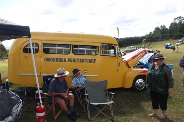 Name:  C and C 2021 #212 Pahoia Ford Bus Brian Kirk 2021_02_13_2112 (640x427).jpg
Views: 2318
Size:  91.5 KB