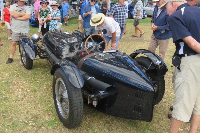 Name:  221_0214_070 Bugatti r.JPG
Views: 2328
Size:  132.9 KB