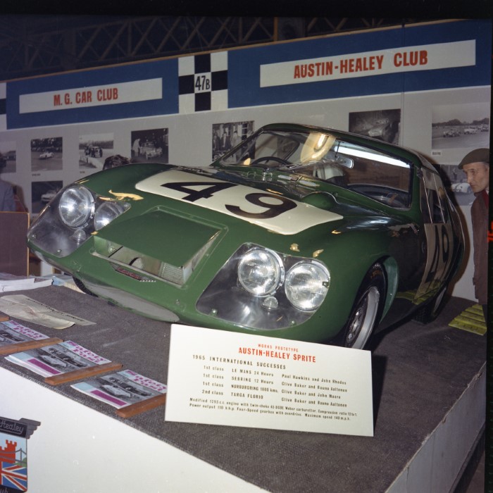 Name:  166_0121_07 Austin Healey.JPG
Views: 634
Size:  112.2 KB