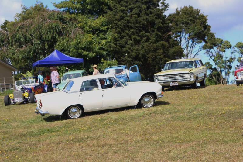Name:  C and C 2021 #218 Pahoia MK3 Z Rod and Pat Galbraith parking 2021_02_13_2118 (800x533).jpg
Views: 1811
Size:  181.0 KB