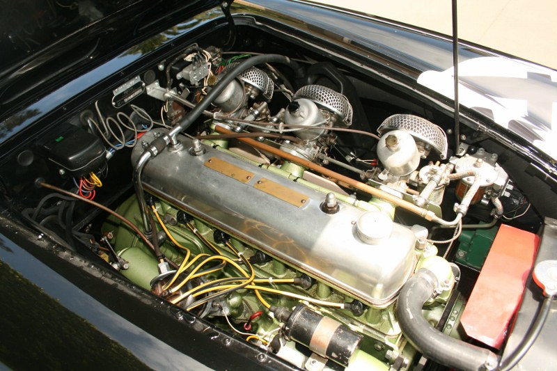 Name:  AH 100 SIX #64 BN4 engine RH view Australia 50's 60's Tri-carb Patrick Quinn archives  (800x533).jpg
Views: 1376
Size:  152.3 KB