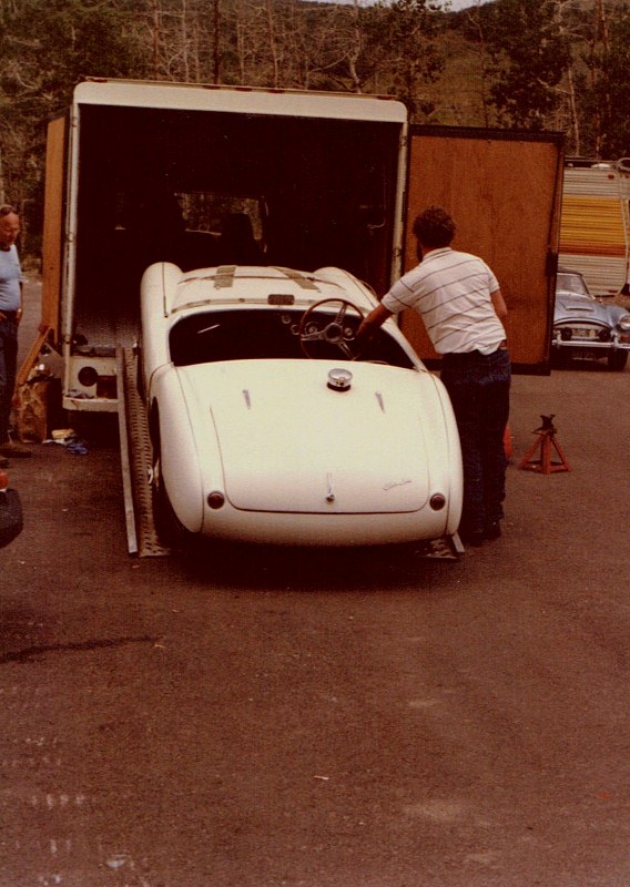 Name:  AH 100S #789 AHS3707 Fred Cohen unloading Snowmass 1982 R Dowding  (568x800).jpg
Views: 1502
Size:  135.4 KB