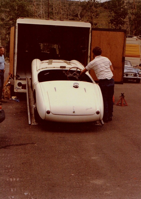 Name:  AH 100S #789 AHS3707 Fred Cohen unloading Snowmass 1982 R Dowding  (568x800).jpg
Views: 1501
Size:  135.4 KB