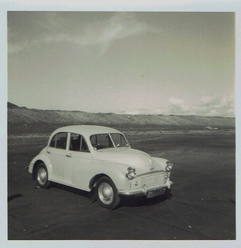 Name:  Cars by Roger Dowding #1 Richard's 1951 Morris Minor - 1966 CCI04022016_0007 (777x800).jpg
Views: 1061
Size:  113.3 KB