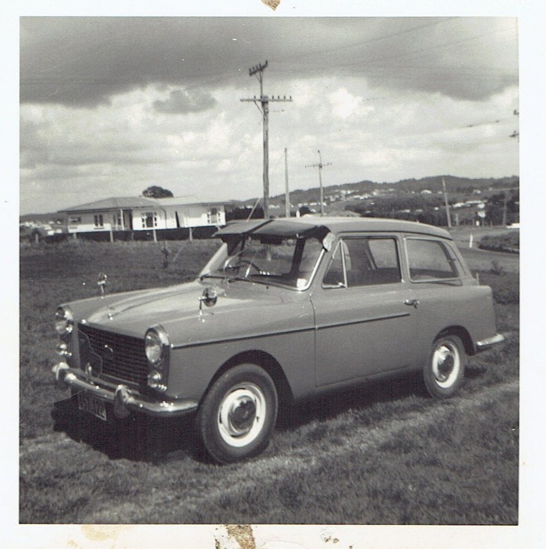 Name:  Cars by Roger Dowding #2 My Aunts 1960 Austin A40 Mk1, at Manly NZ 1962 CCI04022016_0004 (795x80.jpg
Views: 1958
Size:  149.1 KB
