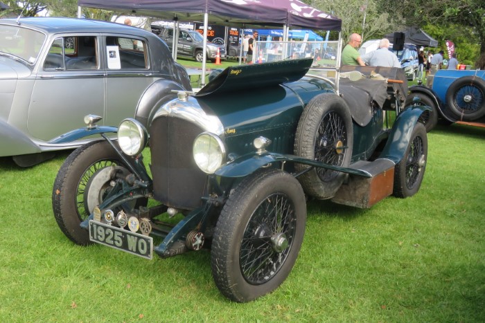 Name:  221_0411_130 Bentley.JPG
Views: 1880
Size:  132.0 KB