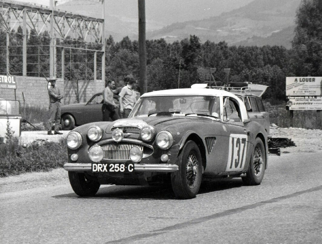 Name:  AH 3000 #451 DRX258C Coupe des Alpes 1965 Morley Brothers .jpg
Views: 1875
Size:  166.7 KB